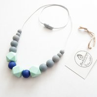 Silikónový dojčiaci náhrdelník Mint - blue
